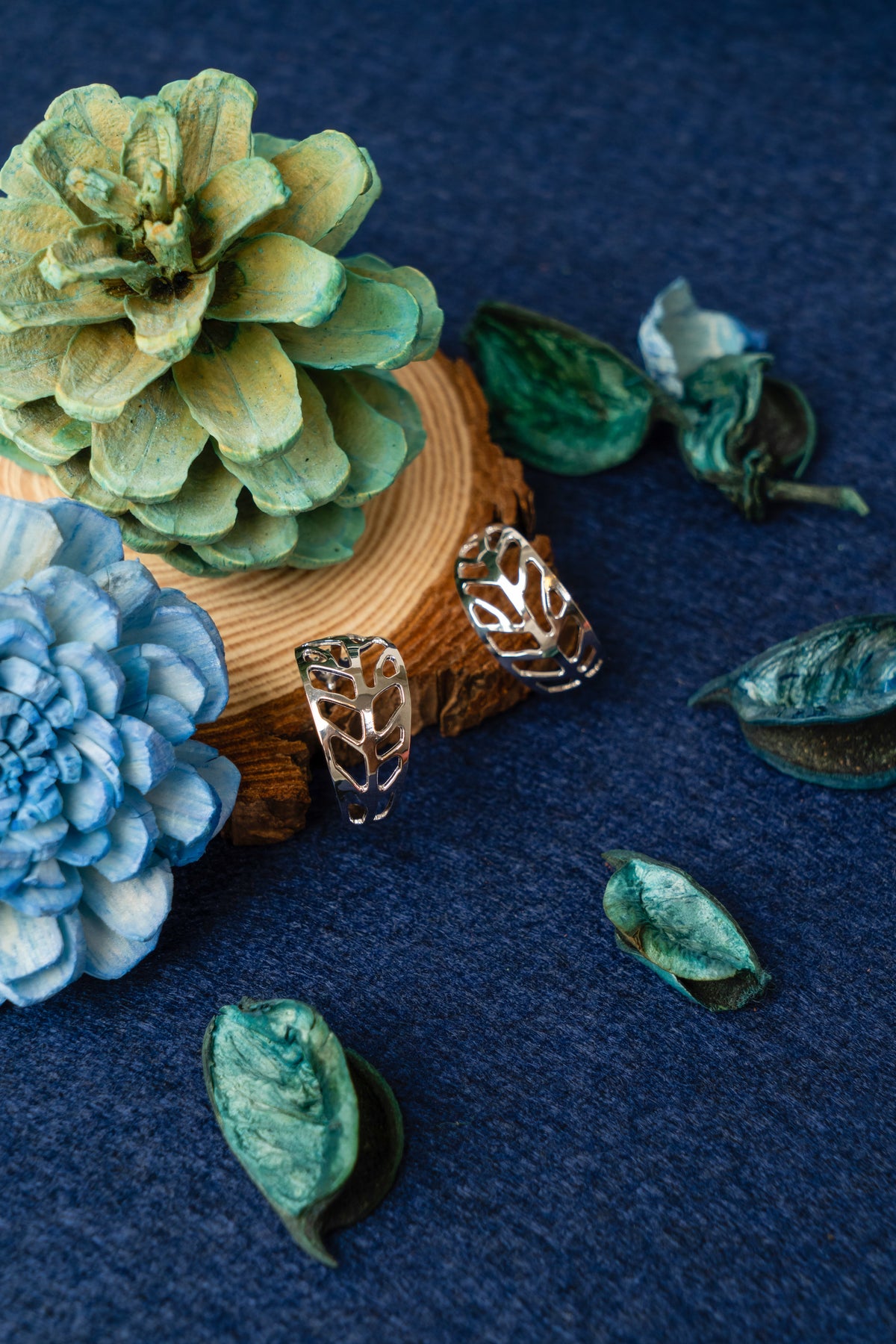 Elegant Leaves Silverio Ear Cuffs