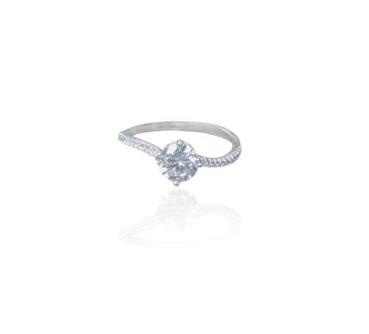 Silverio Sparkling Round-Cut Gemstone Sterling Silver Ring
