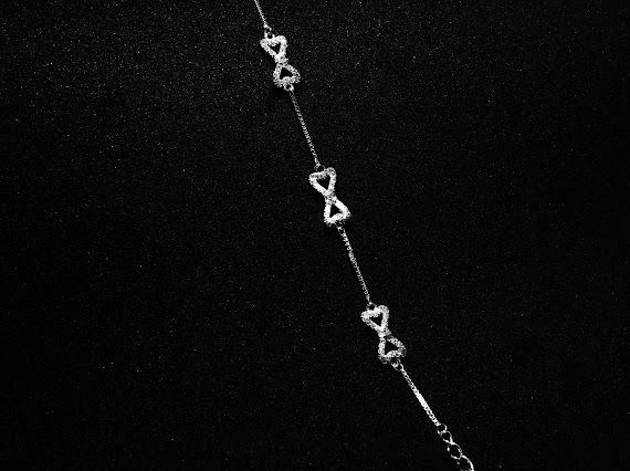 Silverio Bow ho toh Aisi Bracelet